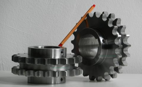 Produkcja kół łańcuchowych 16b 2 zębów 21 otwór 70H7 otwór gwintowany M10